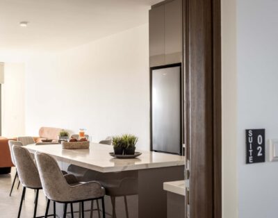 Lake View Suite 02